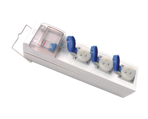 XG031E IP44 Waterproof 3-Way Schuko Extension Cord 16A with Circuit Breaker XG031E IP44 Waterproof 3-Way Schuko Extension Cord 16A with Circuit Breaker